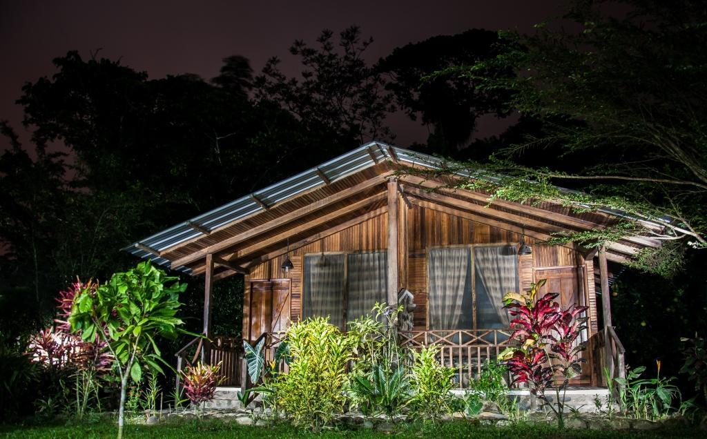 Oro Y Luna Lodge Carlos Julio Arosemena Tola Kültér fotó